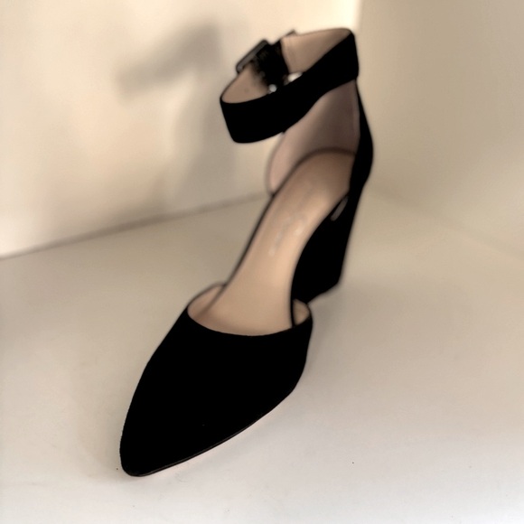 Jessica Simpson black ankle strap wedge heels 8.5 - Picture 4 of 9